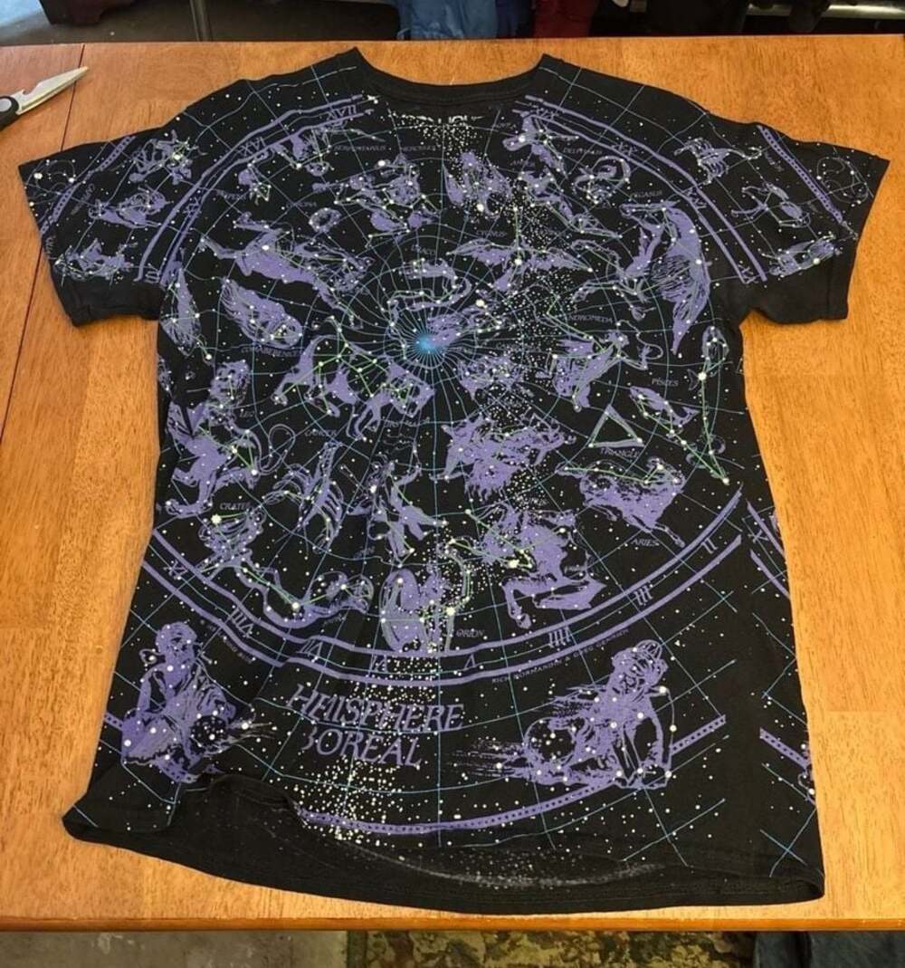 Vintage 1993 Liquid Blue Celestial Map All Over Print T-Shirt Size Large